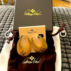 NWT Patricia Nash Gold Earrings
